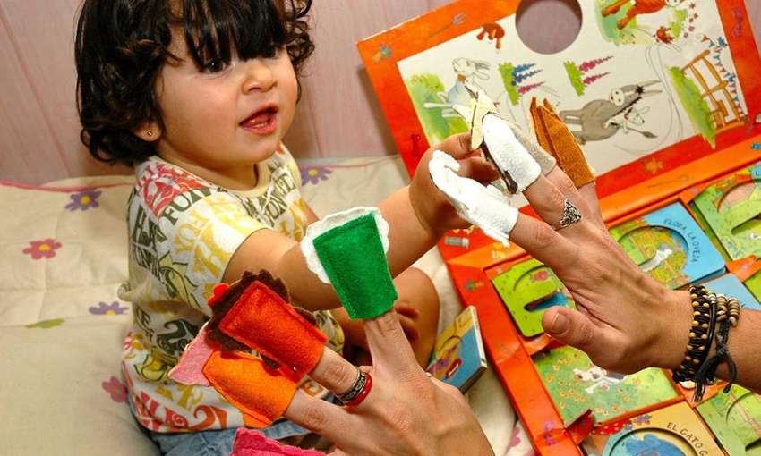 Babysitter // niñera con idioma inglés