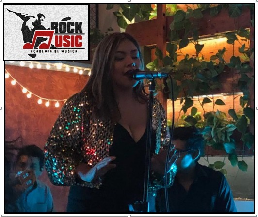 Academia rockmusic ofrecemos clases de canto e instrumentos