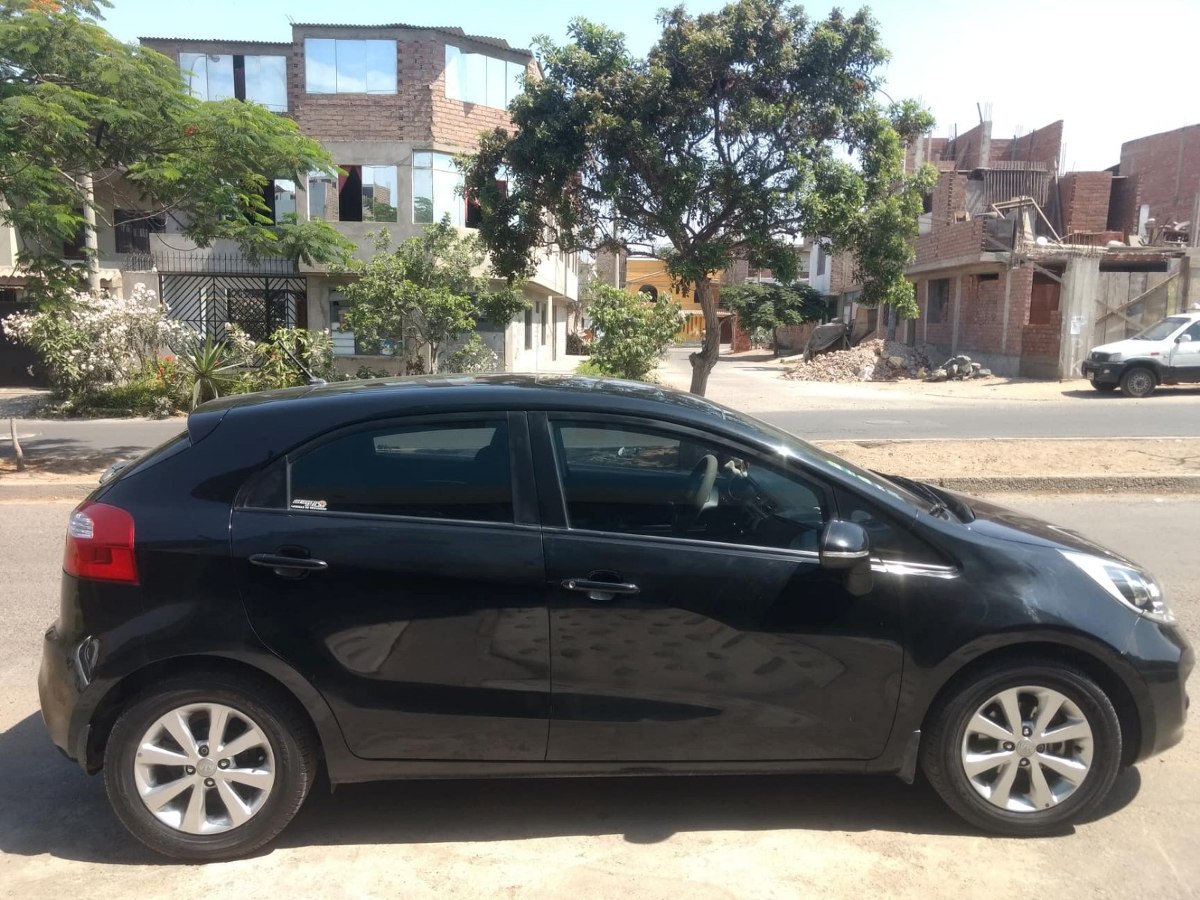 Alquiler auto kia río aut. 2012 hb gasolina uso part./aplic.