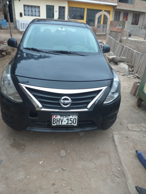 Alquiler de auto versa 2019