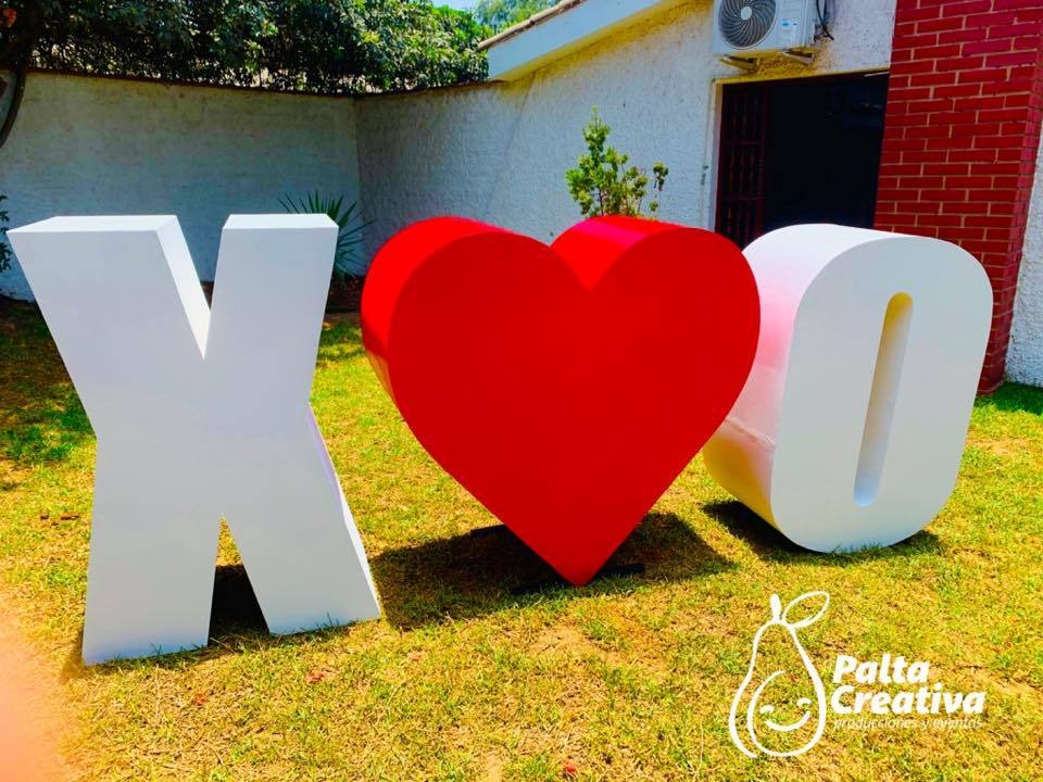 Alquiler de letras y números gigantes 3d para eventos