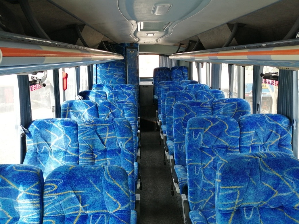 Alquiler de minibus de 27 pasajeros transporte provado