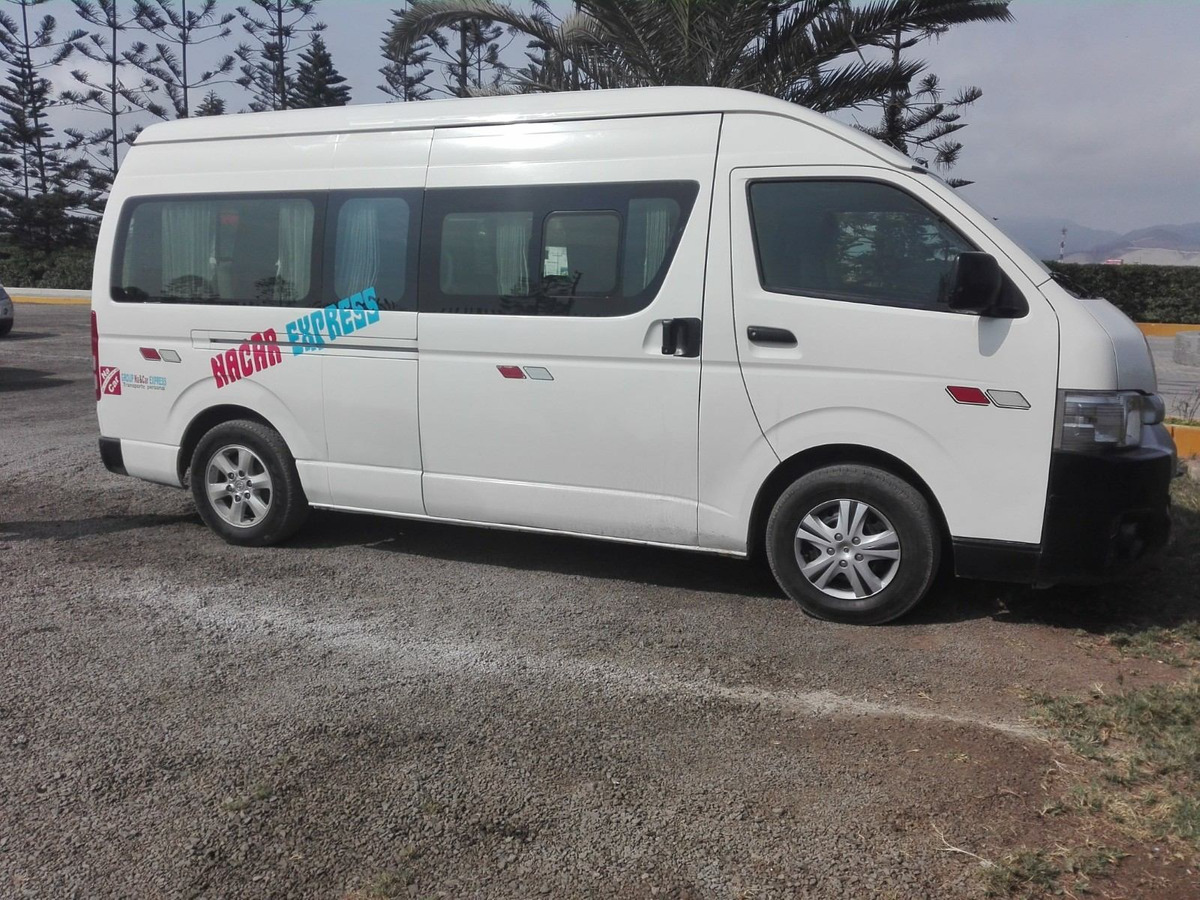 Alquiler de minivan._ vans