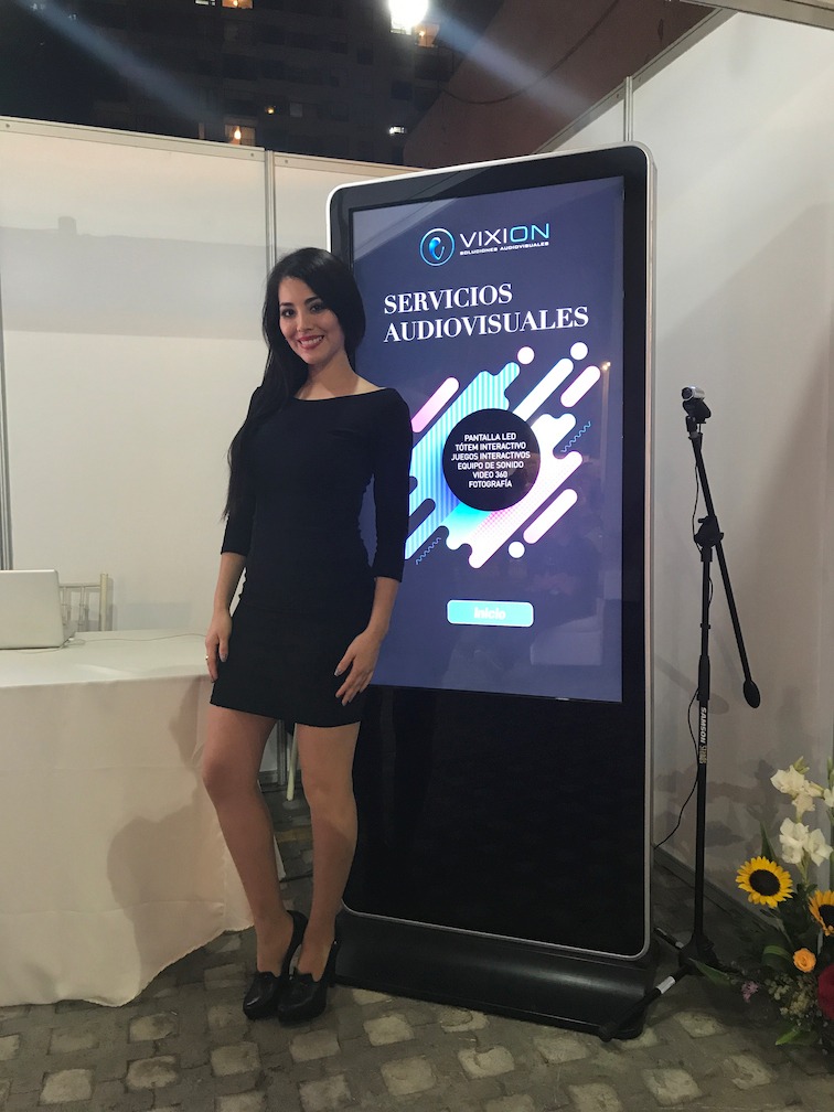 Alquiler de totem táctil, pantallas touch, monitores táctil
