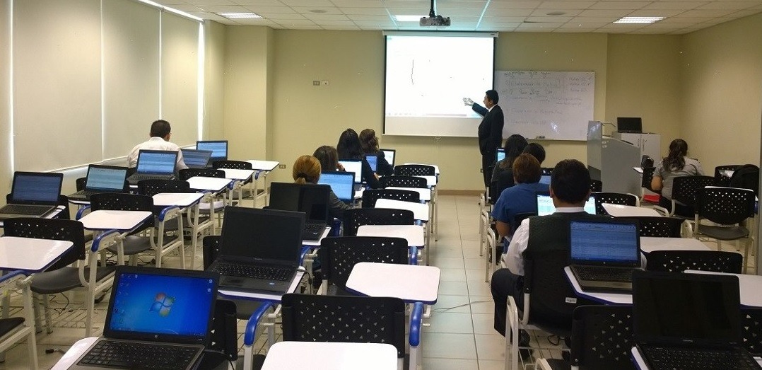 Laptops y desktop ci3 i5 i7, tablets,proyectores alquiler$1