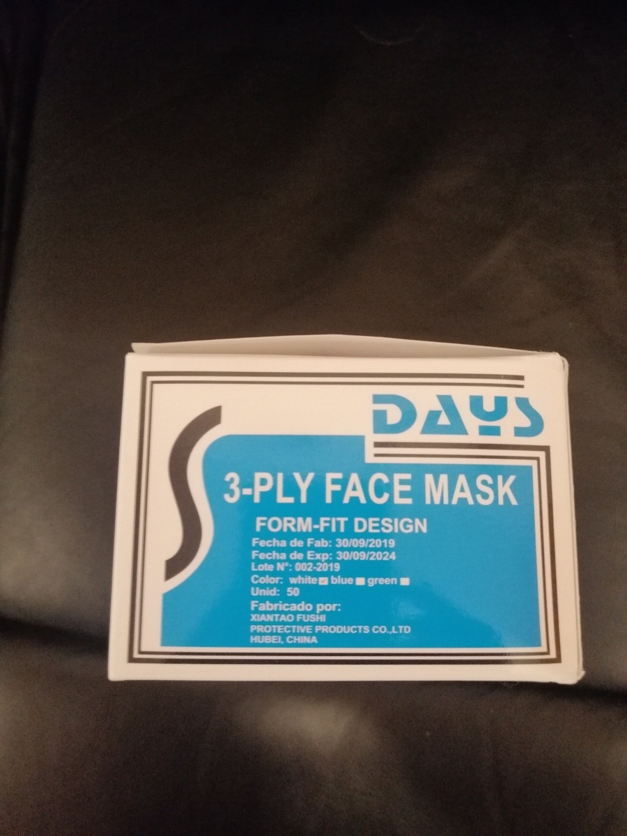 Vendo caja de mascarillas 3 pliegues color blanco