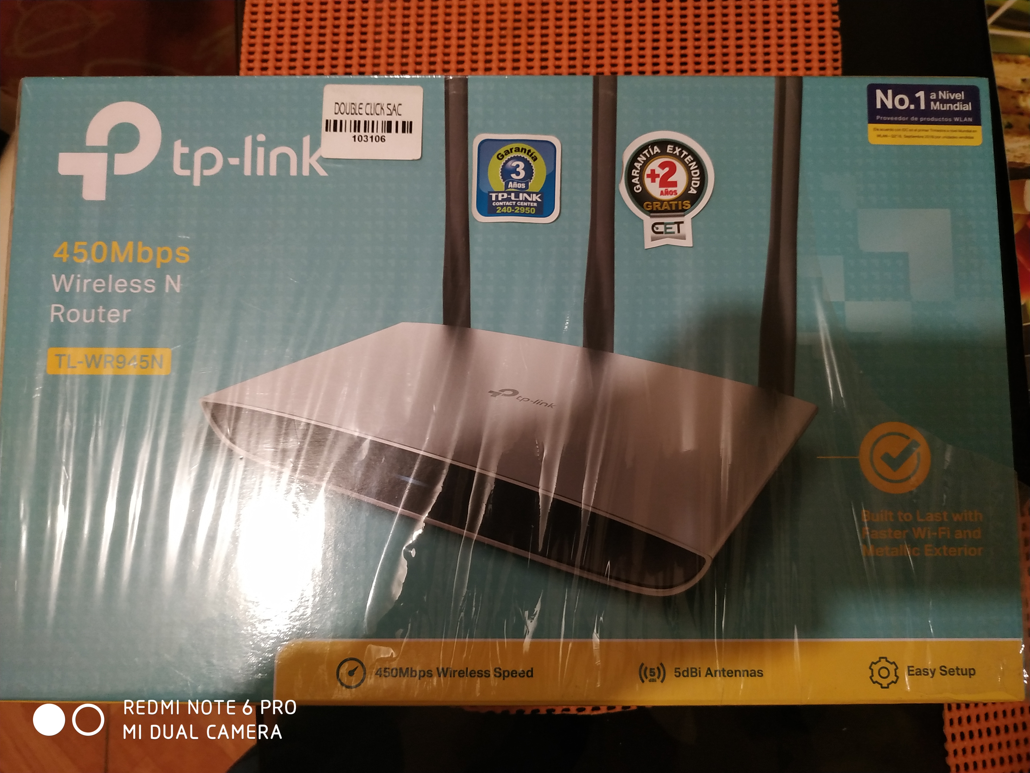 Redes: Modems, Routers, WiFi, Computadoras.