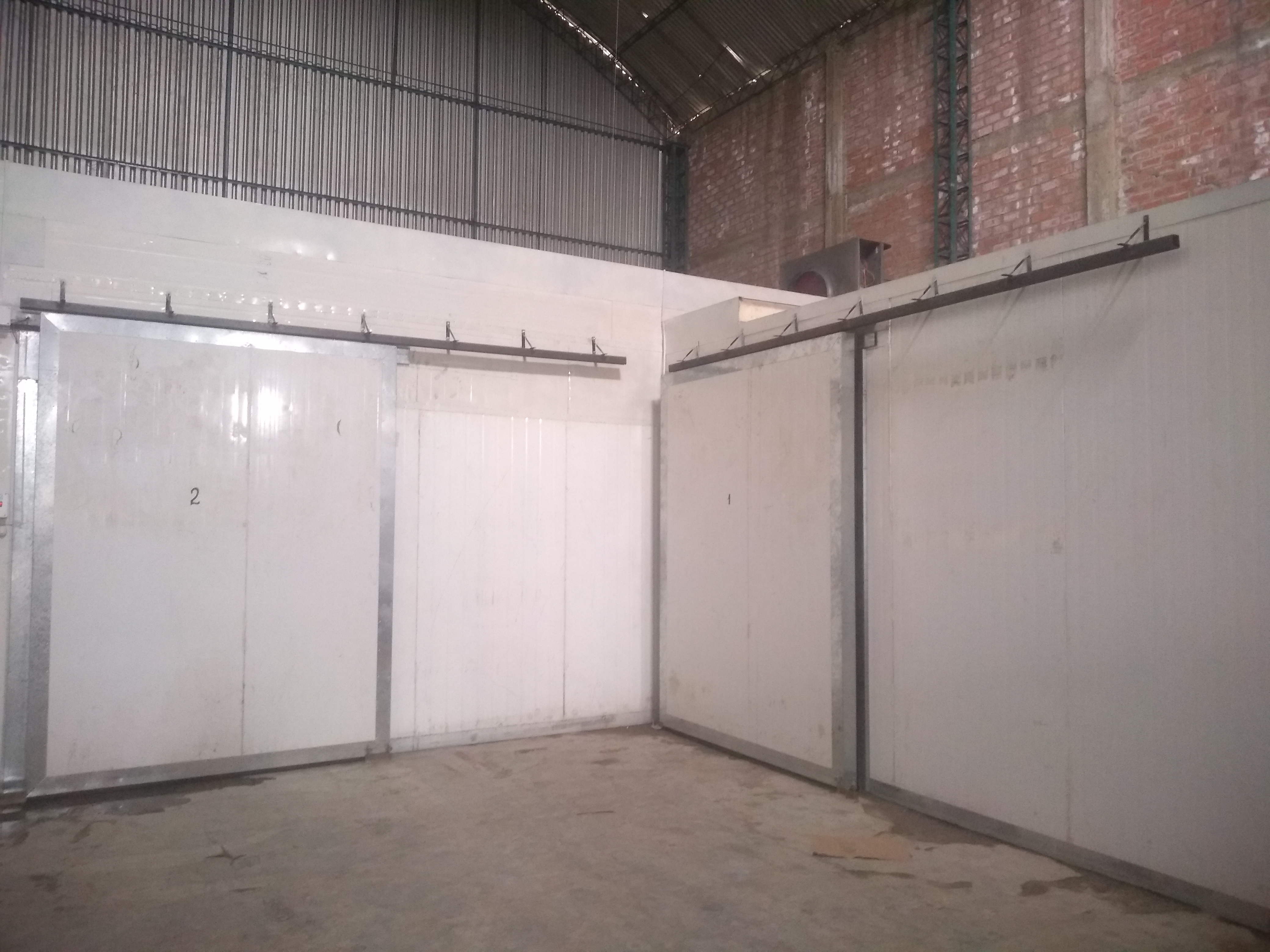 Servicio Técnico en refrigeradoras, aires acondicionados.