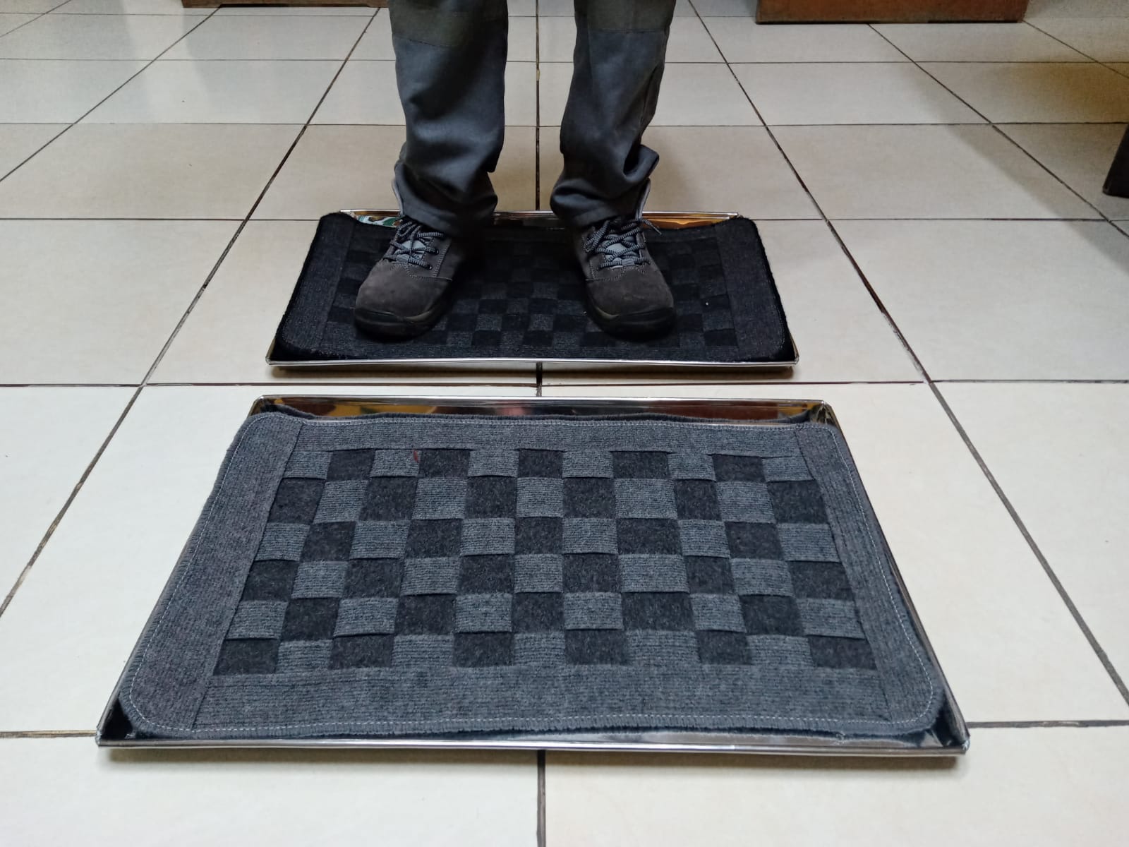 Bandeja desinfectante de zapatos, acero inoxidable